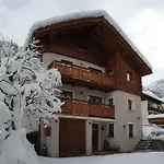 Casa Al Rin Apartamento *
